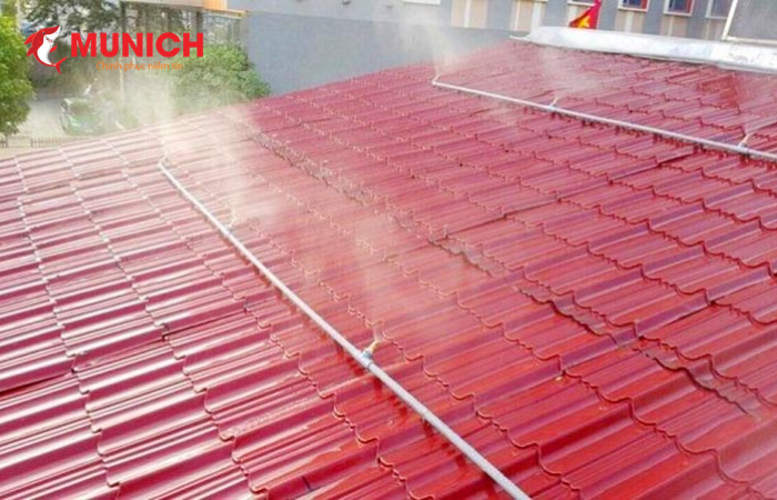 Sử dụng hệ thống phun sương cho mái nhà