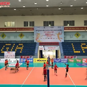 chi-phi-lam-san-bong-chuyen