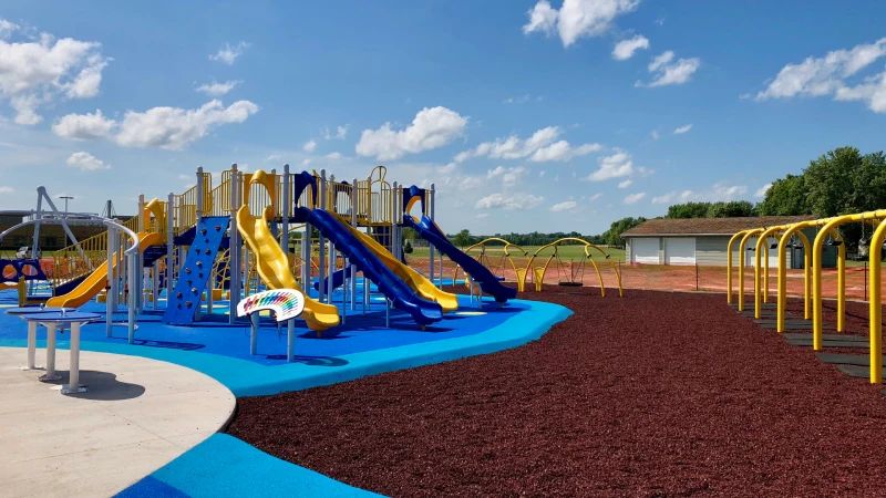 mau-thiet-ke-san-choi-tre-em