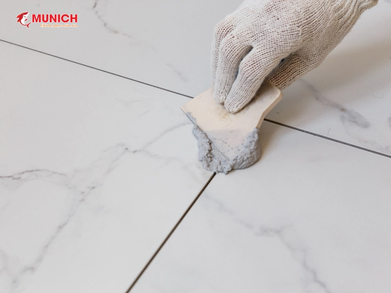 chong-tham-mach-gach-nha-ve-sinh