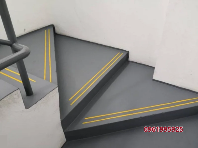 son-epoxy-bac-cau-thang