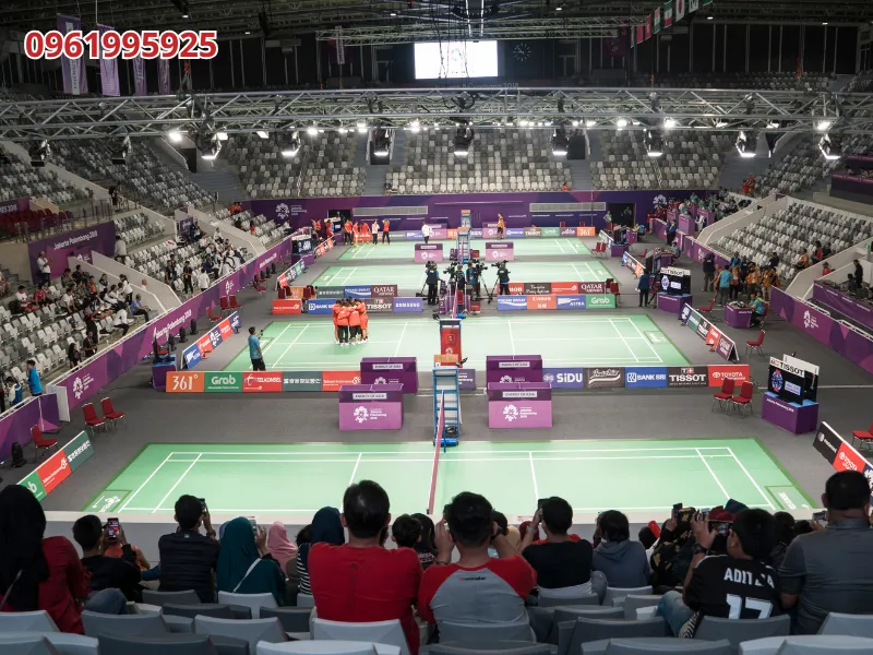 thi-cong-san-cau-long-tphcm