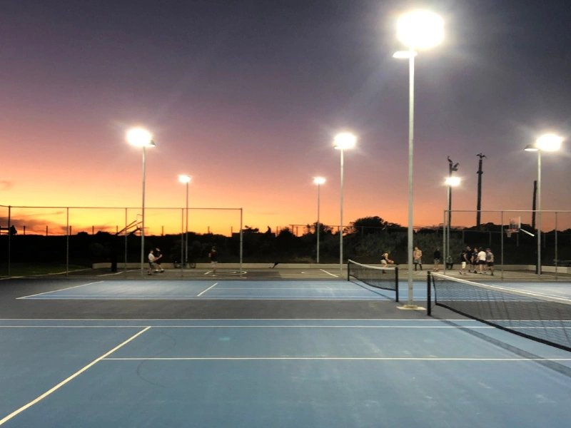 anh-sang-san-tennis